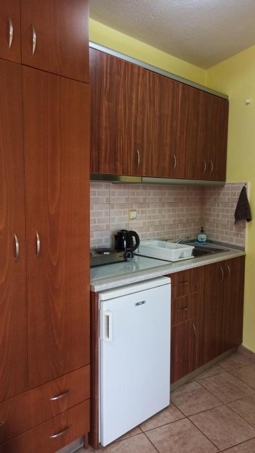 Athina Gia Apartment *