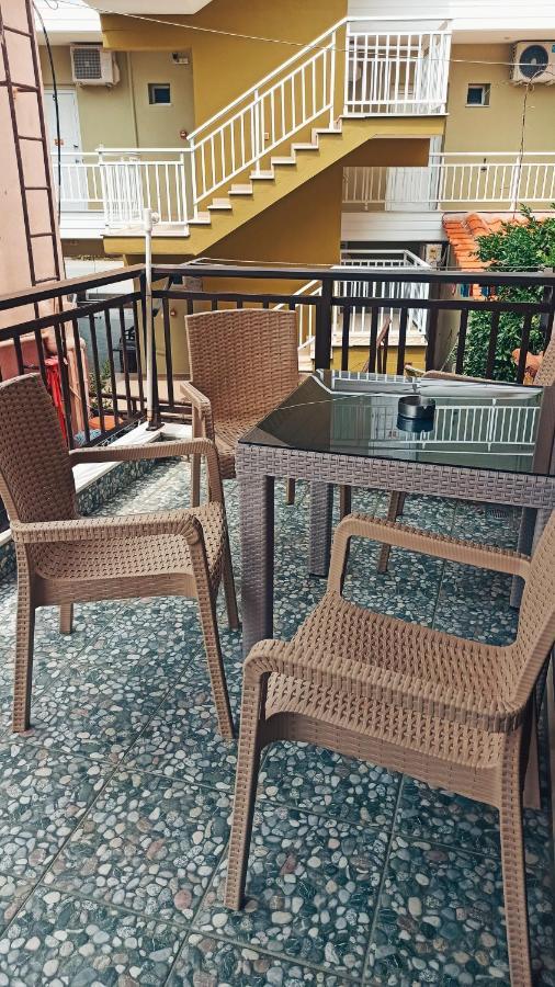 Athina Gia * Sarti